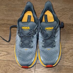 Hoka Men's Clifton 8 Shoes - Gray and Yellow